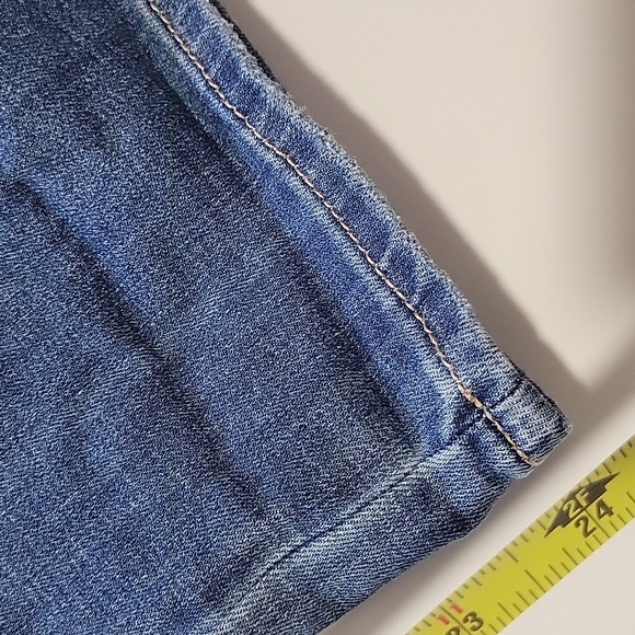 Chico's Blue Embroidered Cropped Jeans Sz 2.5 - Picture 8 of 16